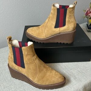 CECELIA NEW YORK - GEMMA SLIP ON LOW WEDGE BOOT NUTELLA. Size 7.5